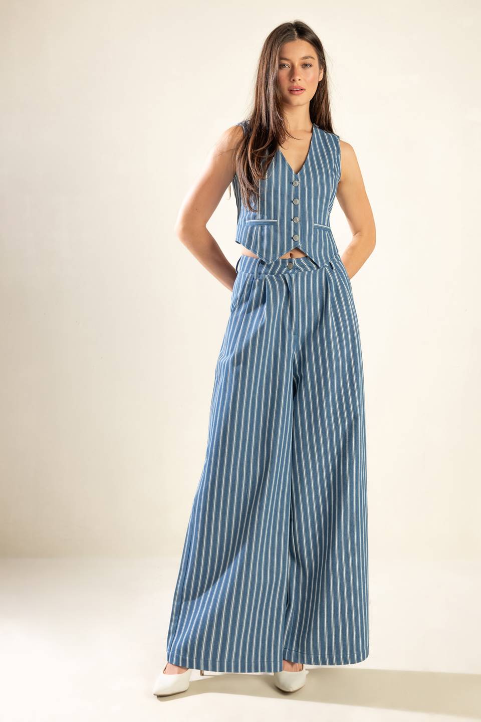 FRAMES OF BLISS WOVEN VEST Flying Tomato